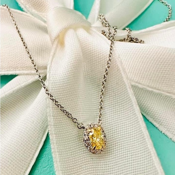 Sold ♥️Authentic Tiffany soleste fancy yellow Diamond.♥️ - Picture 7 of 14